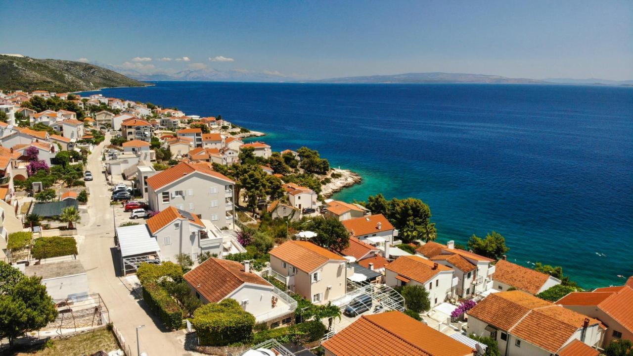 Apartments Lumini Trogir Bagian luar foto