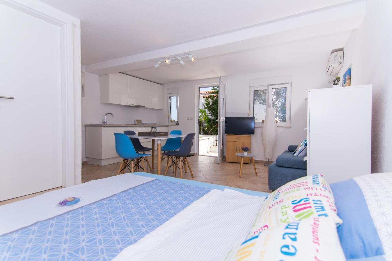 Apartments Lumini Trogir Bagian luar foto